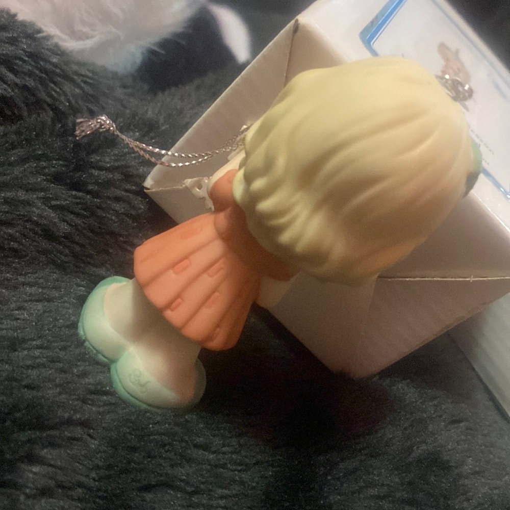 October dish*tissue box cover+❄️ ornament 3.5x2”👗 - Picture 9 of 16